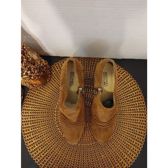 Michael Kors Suede Booties Size 7.5 - Picture 2 of 6